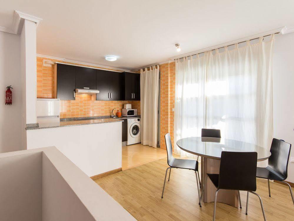 Apartamentos La Balandra De Muros Muros de Nalón Dış mekan fotoğraf